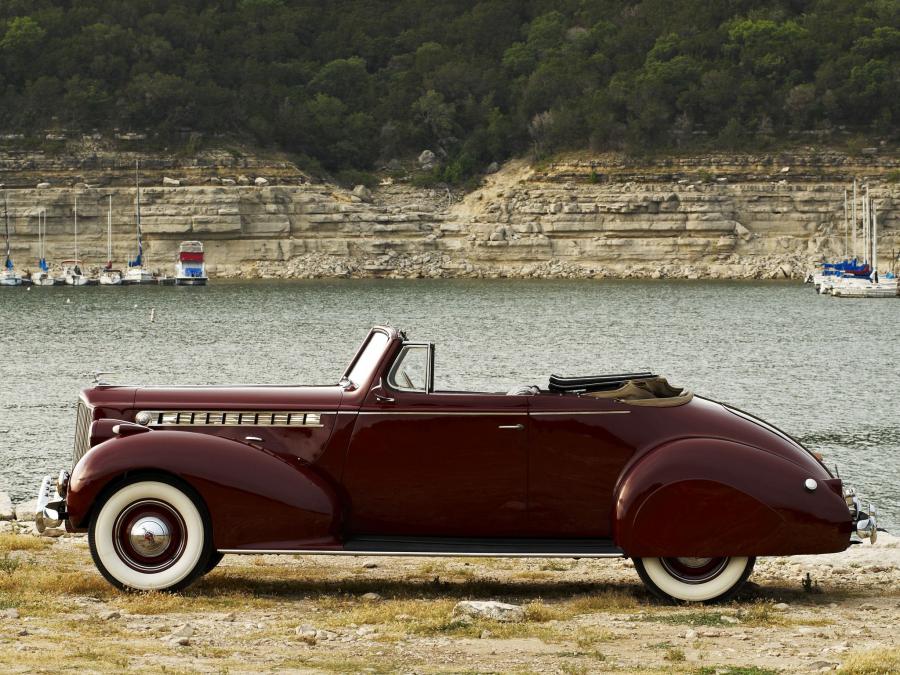  Packard 120 Convertible Coupe 1940 года  (фото 2 из 29)